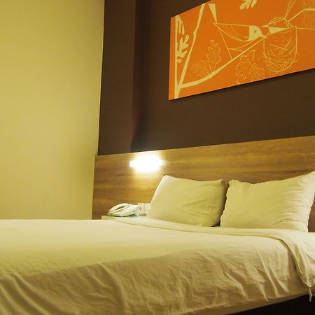 G7 Hotel Jakarta Exterior photo